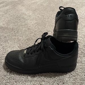 Nike Black Sneakers